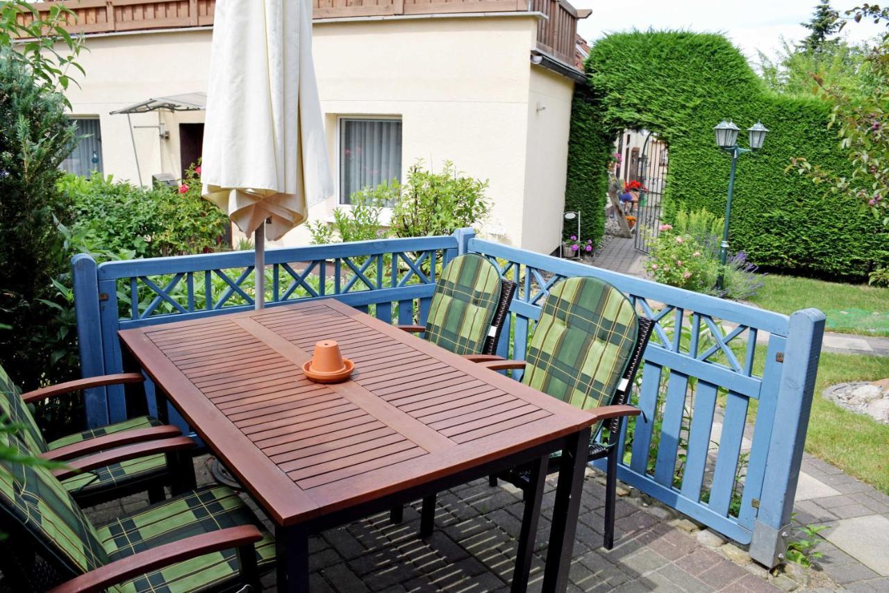 Ferienhaus Zum Hafen In Altefaehr Exterior photo